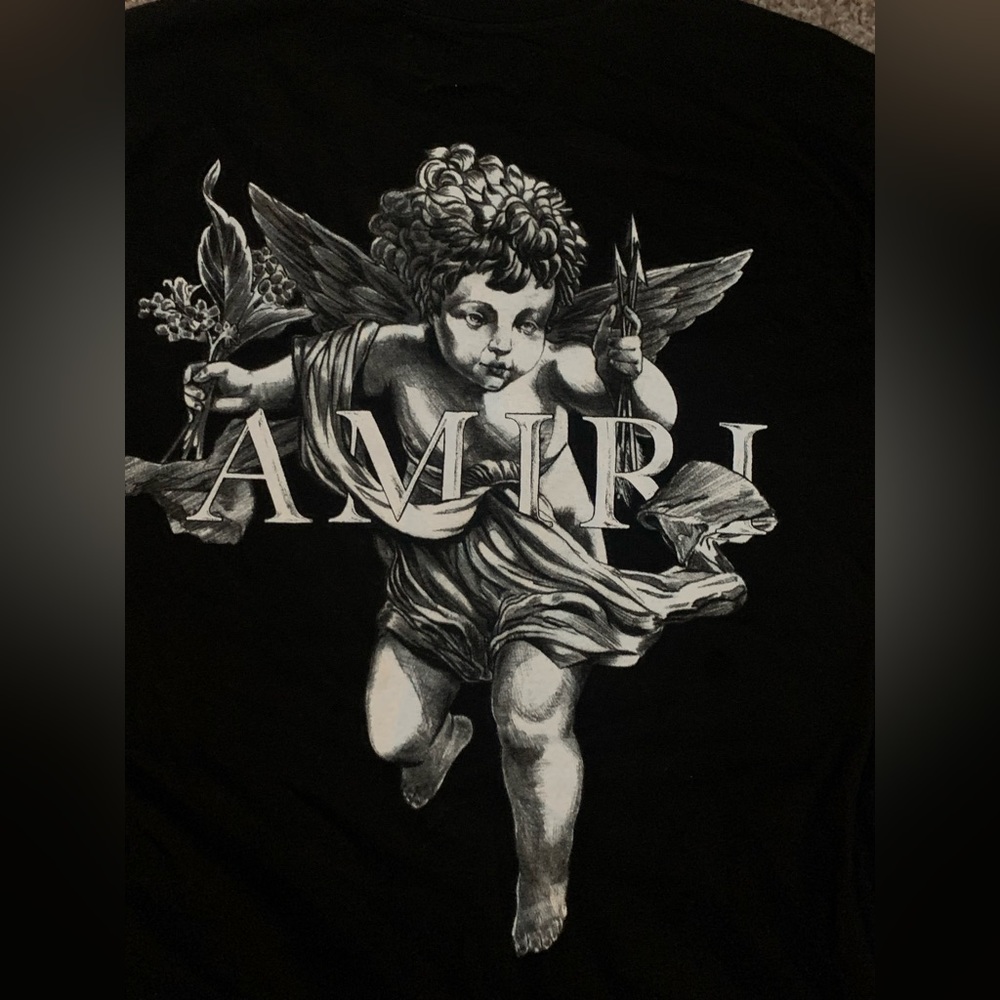 Black Tshirt size small